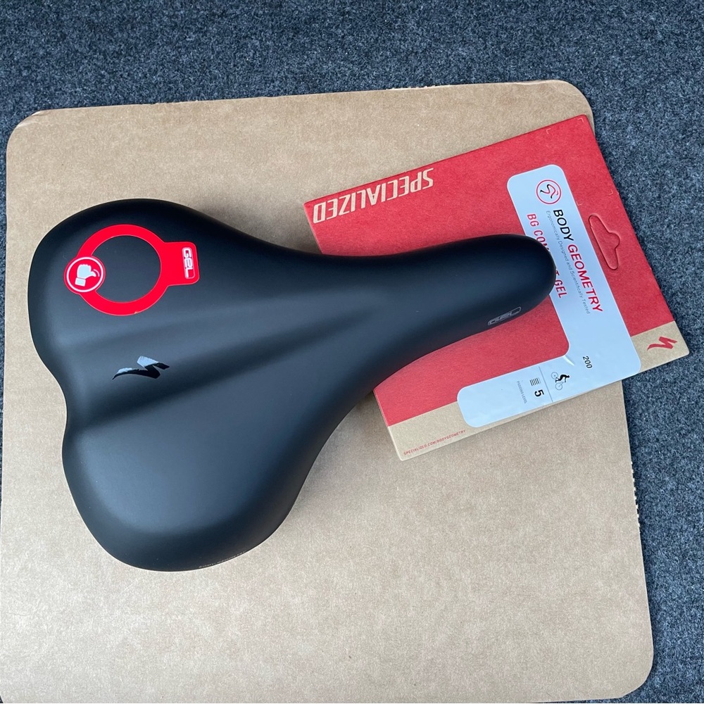 Specialized Saddle Body Geometry BG Comfort Gel 200mm NEW